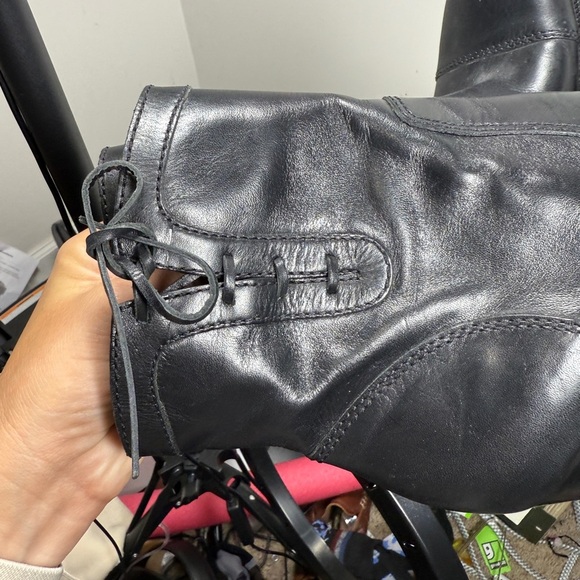 Classy Nine West Black Bredeo Ankle Boots sz 9 approx 4” heel Beautiful - Picture 5 of 13